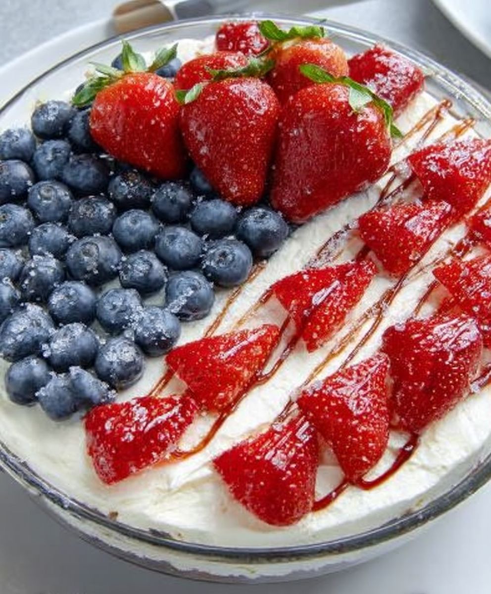 Dessert rouge blanc et bleu