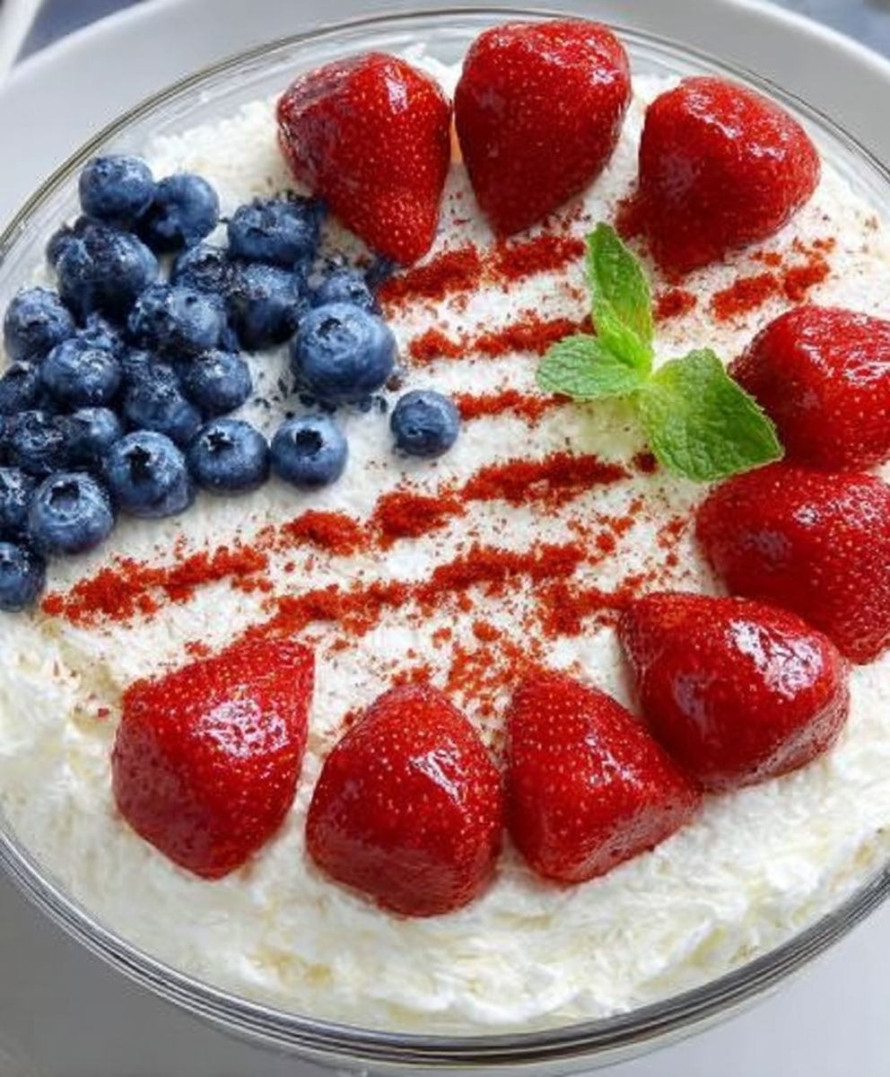 Dessert rouge blanc et bleu
